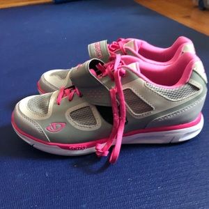 Giro cycle shoes with clips
